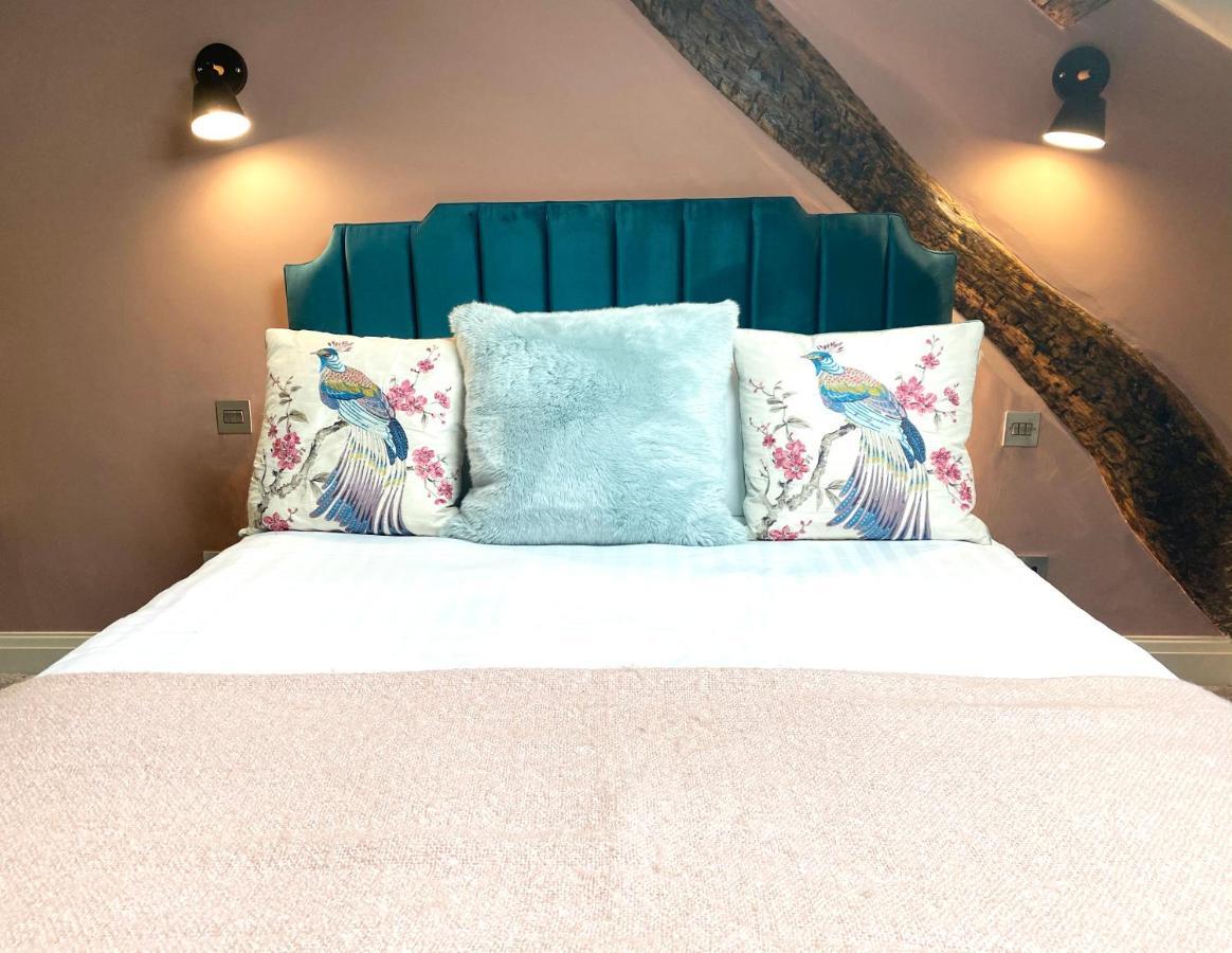 Bed and Breakfast The Hive At Poppi-Red Hawkshead Exterior foto