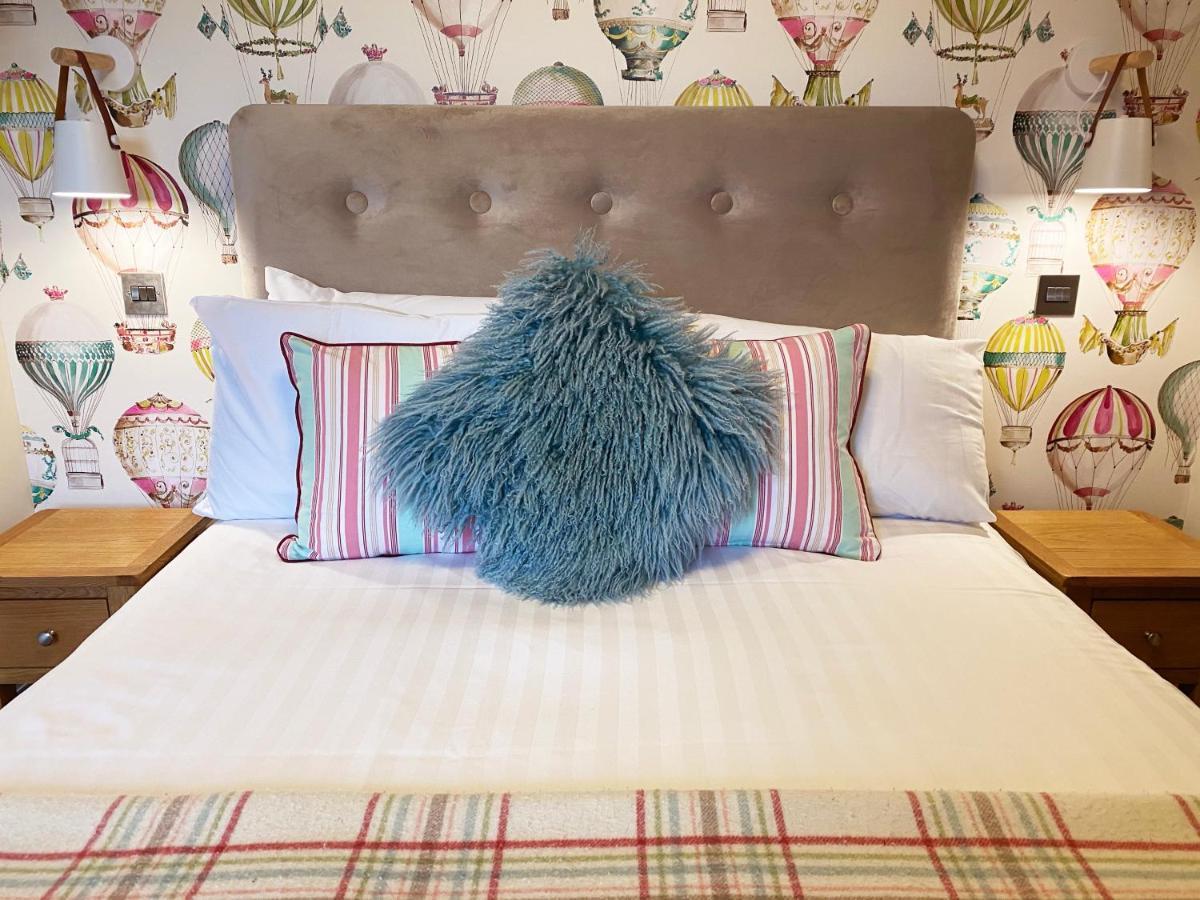 Bed and Breakfast The Hive At Poppi-Red Hawkshead Exterior foto