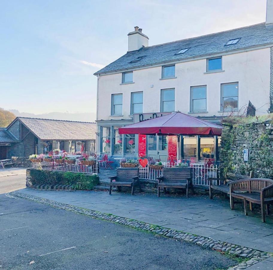 Bed and Breakfast The Hive At Poppi-Red Hawkshead Exterior foto